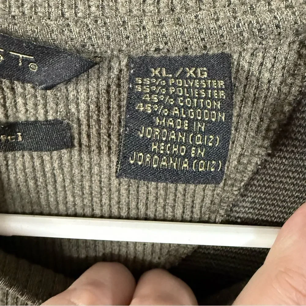 AXIST Ribbed Knit Sweater‎